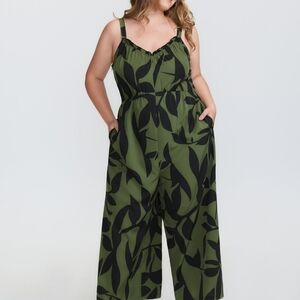 BloomChic Olive Green and Black Leaf-Print Wide-Leg Jumpsuit Sz 18/20